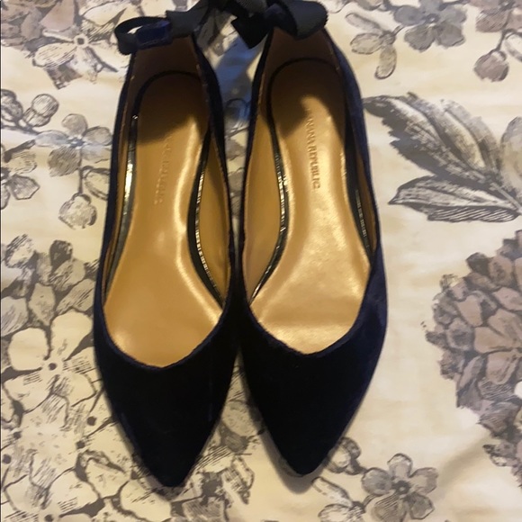 Banana Republic blue velvet ribbon tie flats - Picture 2 of 6